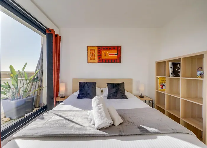 Le Rooftop - A 10min De Bordeaux Centre Apartment *